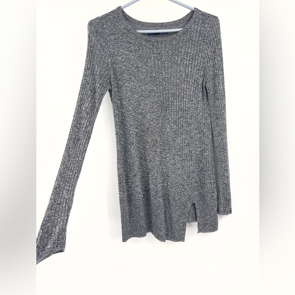 Gray Ribbed Knit Sweater - Picture 10 of 13